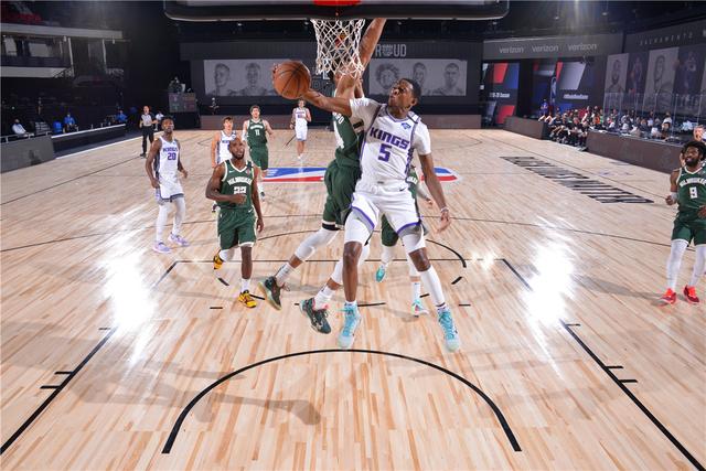 保罗-帕克：现在已经一团糟！奥纳纳甚至不是一个守门员