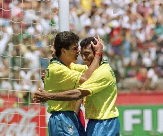 1000万镑年薪！曝奥斯梅恩接受红魔邀请，拒绝降薪，曼联买得起吗